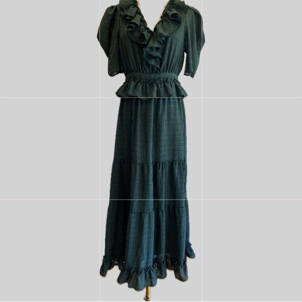 By the River NWT Elegant Green Ruffle Maxi Dress M